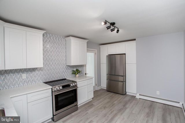 123 HOLLY RD, Southampton, PA 18966