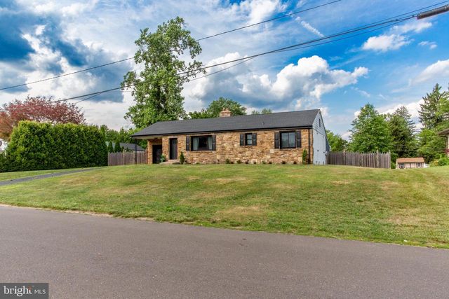 123 HOLLY RD, Southampton, PA 18966