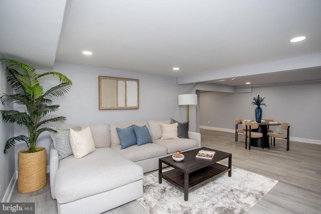 123 HOLLY RD, Southampton, PA 18966
