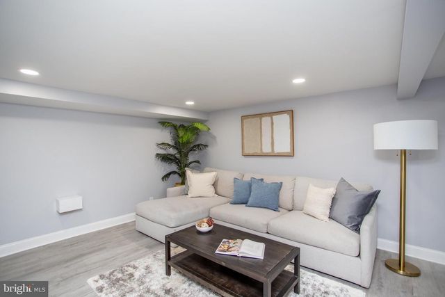 123 HOLLY RD, Southampton, PA 18966