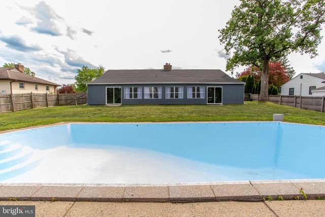 123 HOLLY RD, Southampton, PA 18966