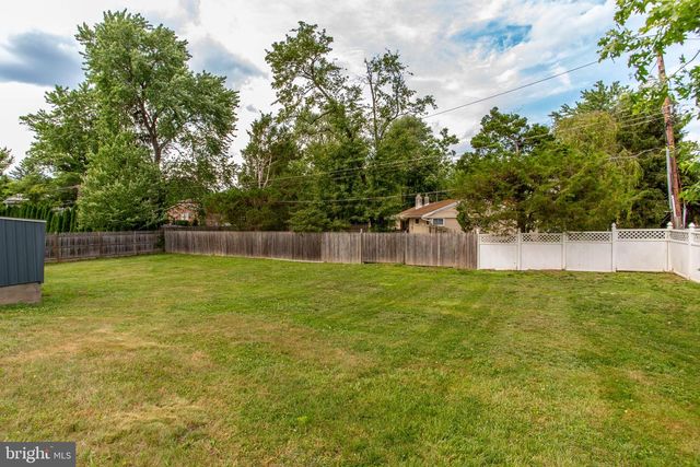 123 HOLLY RD, Southampton, PA 18966