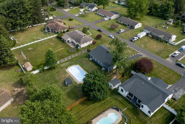 123 HOLLY RD, Southampton, PA 18966