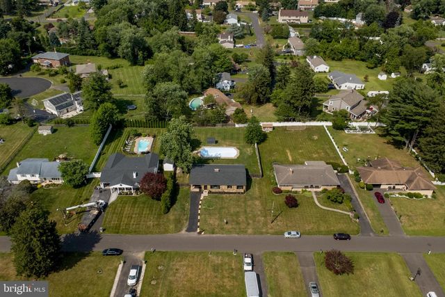 123 HOLLY RD, Southampton, PA 18966