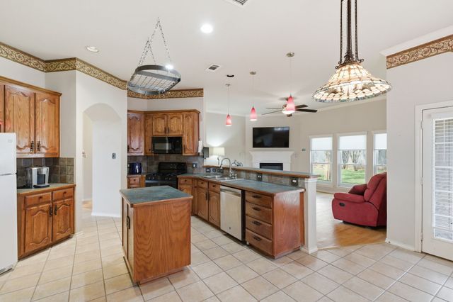 1210 Andromeda Way, Arlington, TX 76013