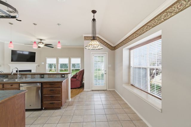 1210 Andromeda Way, Arlington, TX 76013