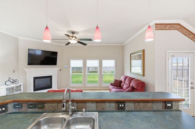 1210 Andromeda Way, Arlington, TX 76013