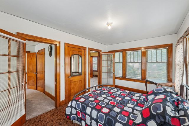 1607 E Walnut Street, Des Moines, IA 50316