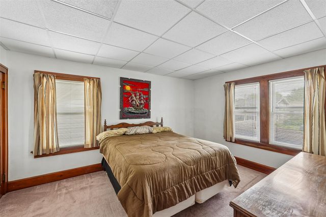 1607 E Walnut Street, Des Moines, IA 50316