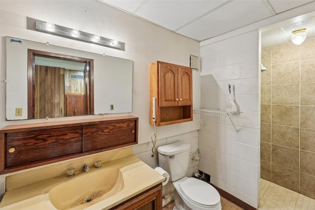 1607 E Walnut Street, Des Moines, IA 50316