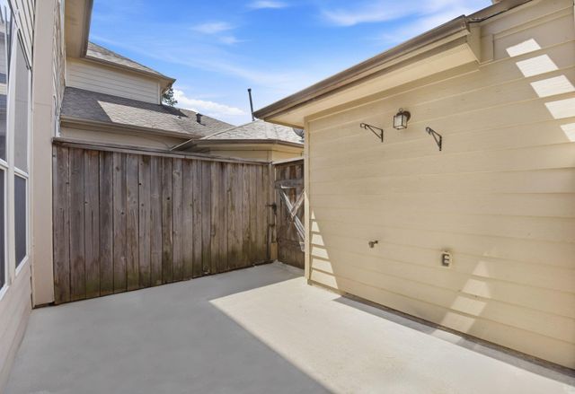 16023 Powder Springs Lane, Houston, TX 77070