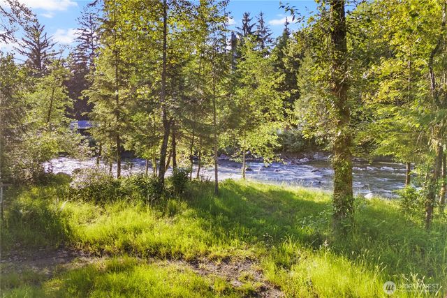 22314 137th Street NE, Granite Falls, WA 98252