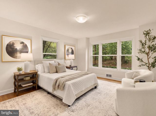 5108 MACOMB ST NW, Washington, DC 20016