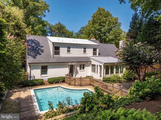 5108 MACOMB ST NW, Washington, DC 20016