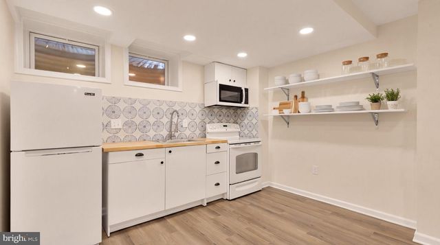 5108 MACOMB ST NW, Washington, DC 20016