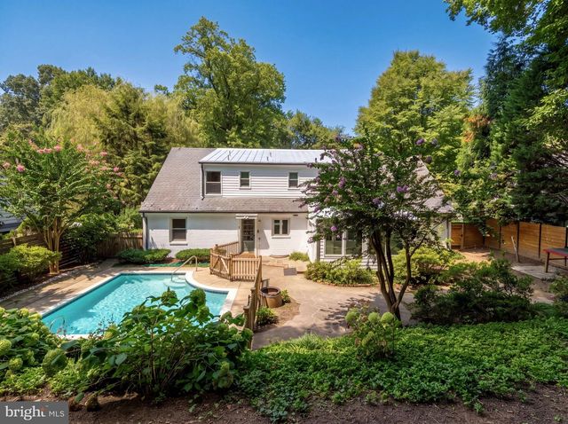5108 MACOMB ST NW, Washington, DC 20016