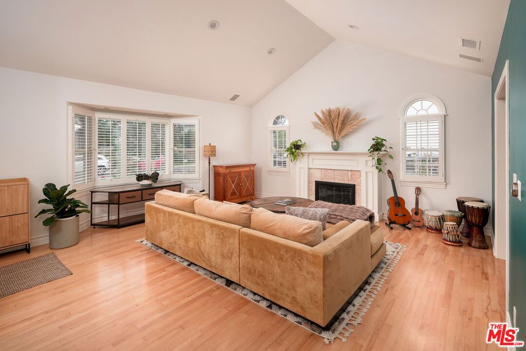 8426 Flight Avenue, Los Angeles, CA 90045 — photo 5