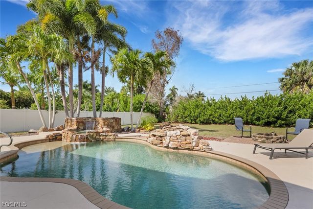 549 Peck AVE, Fort Myers, FL 33919