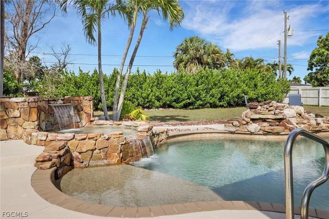 549 Peck AVE, Fort Myers, FL 33919