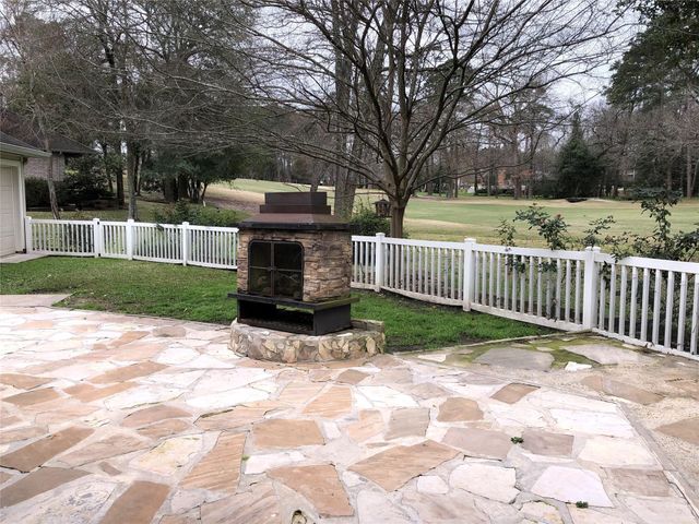 126 Coral Court, Willis, TX 77304
