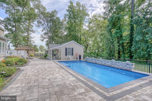 14380 S DUPONT HWY, Harrington, DE 19952