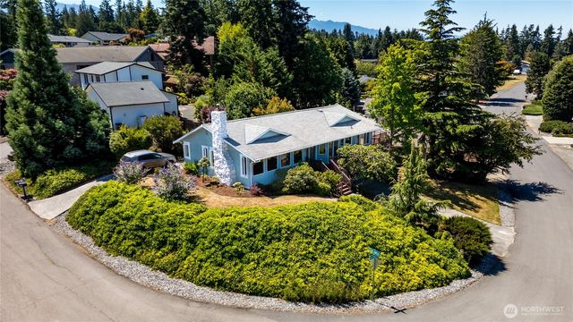 179 Hurricane Ridge Drive, Sequim, WA 98382