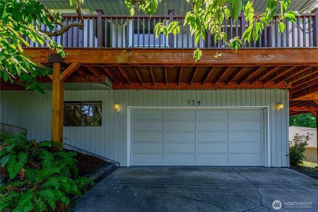 179 Hurricane Ridge Drive, Sequim, WA 98382