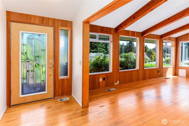 179 Hurricane Ridge Drive, Sequim, WA 98382