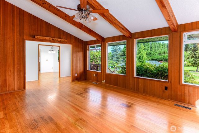 179 Hurricane Ridge Drive, Sequim, WA 98382