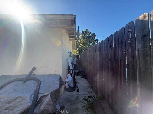 512 S Willowbrook, Compton, CA 90220