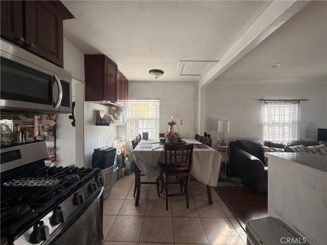 512 S Willowbrook, Compton, CA 90220