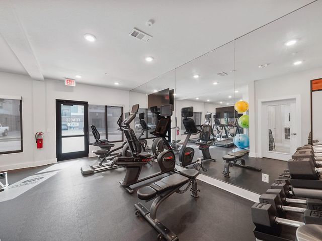 6804 Westview Drive 2201, Houston, TX 77055