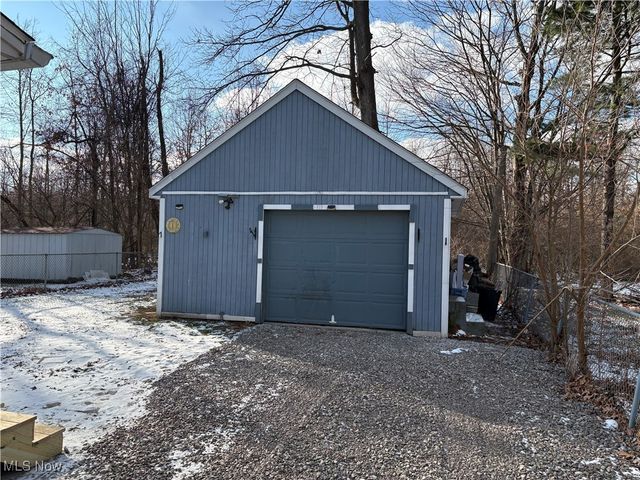 656 Hazelwood Drive, Vermilion, OH 44089