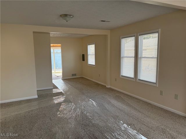 656 Hazelwood Drive, Vermilion, OH 44089