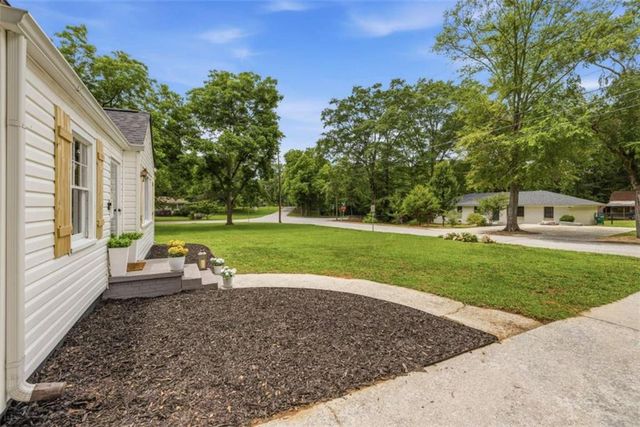 186 S Forest Avenue S, Social Circle, GA 30025