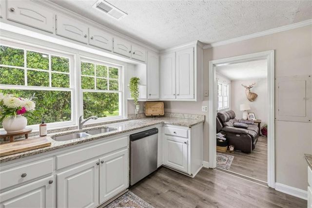 186 S Forest Avenue S, Social Circle, GA 30025