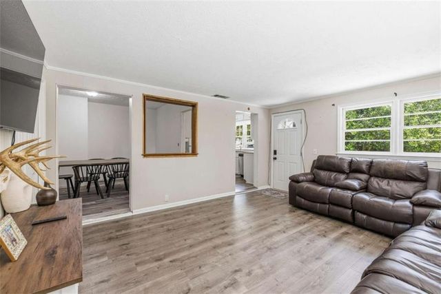 186 S Forest Avenue S, Social Circle, GA 30025