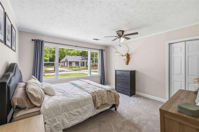 186 S Forest Avenue S, Social Circle, GA 30025