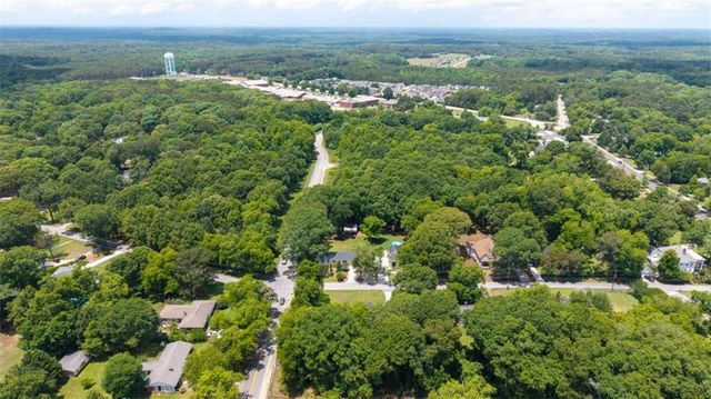 186 S Forest Avenue S, Social Circle, GA 30025
