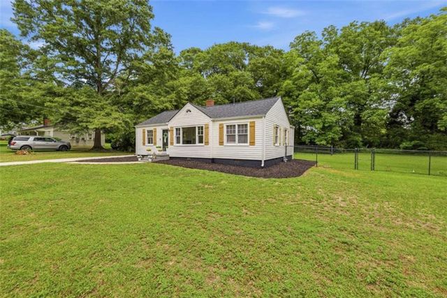 186 S Forest Avenue S, Social Circle, GA 30025