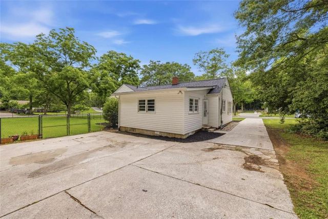 186 S Forest Avenue S, Social Circle, GA 30025