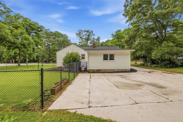 186 S Forest Avenue S, Social Circle, GA 30025