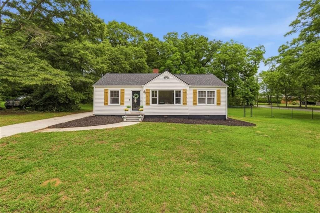 186 S Forest Avenue S, Social Circle, GA 30025