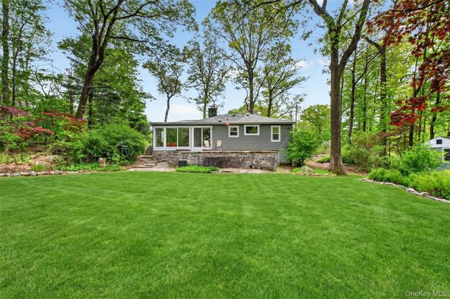 20 Cricket Lane, Mahopac, NY 10541