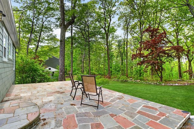 20 Cricket Lane, Mahopac, NY 10541