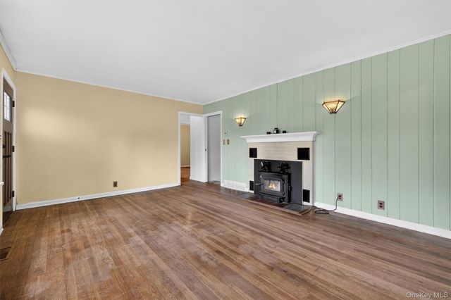 20 Cricket Lane, Mahopac, NY 10541