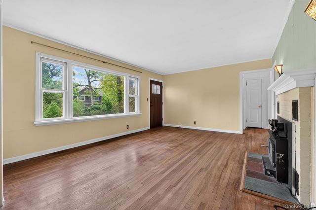 20 Cricket Lane, Mahopac, NY 10541