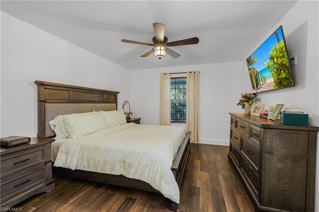 2551 Tamarind ST, St. James City, FL 33956