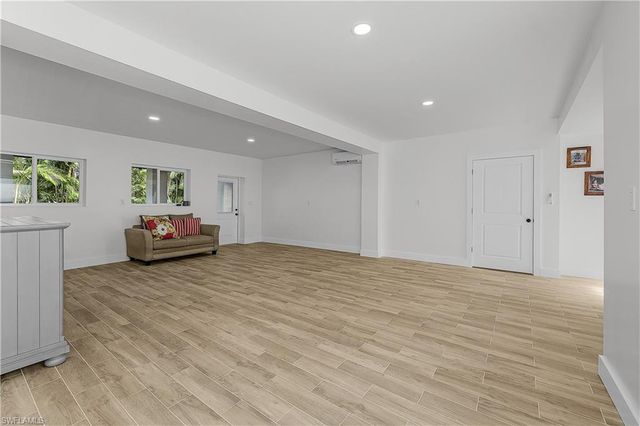 2551 Tamarind ST, St. James City, FL 33956