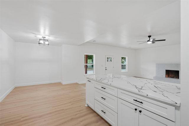 4204 S 35th West Avenue, Tulsa, OK 74107